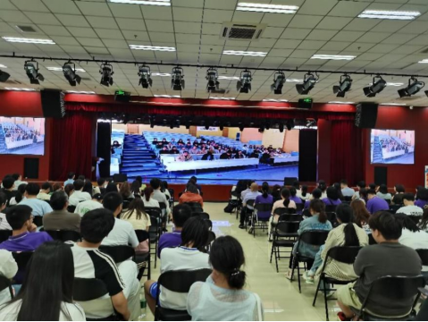 公司巡映全国首部思政课教师题材电影《我要当老师》1(2)551.png